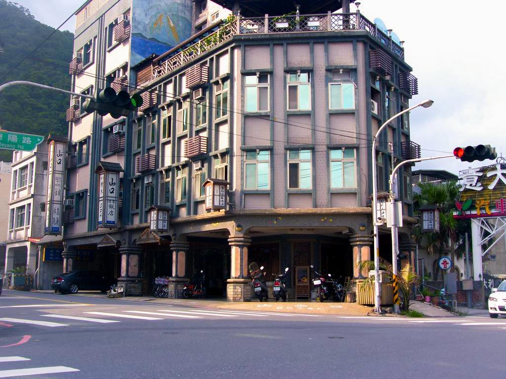 Shankou Hotspring Hotel Цзяосі Екстер'єр фото