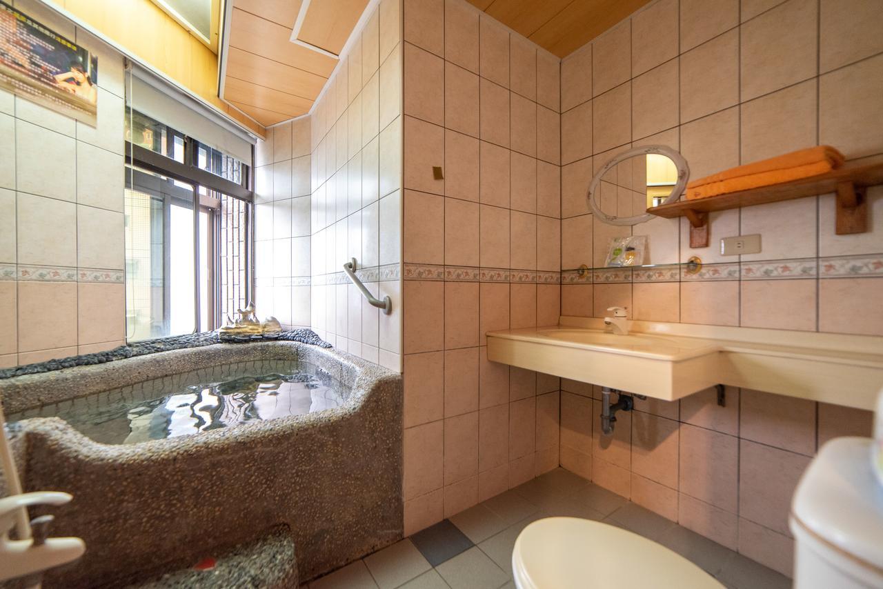 Shankou Hotspring Hotel Цзяосі Екстер'єр фото